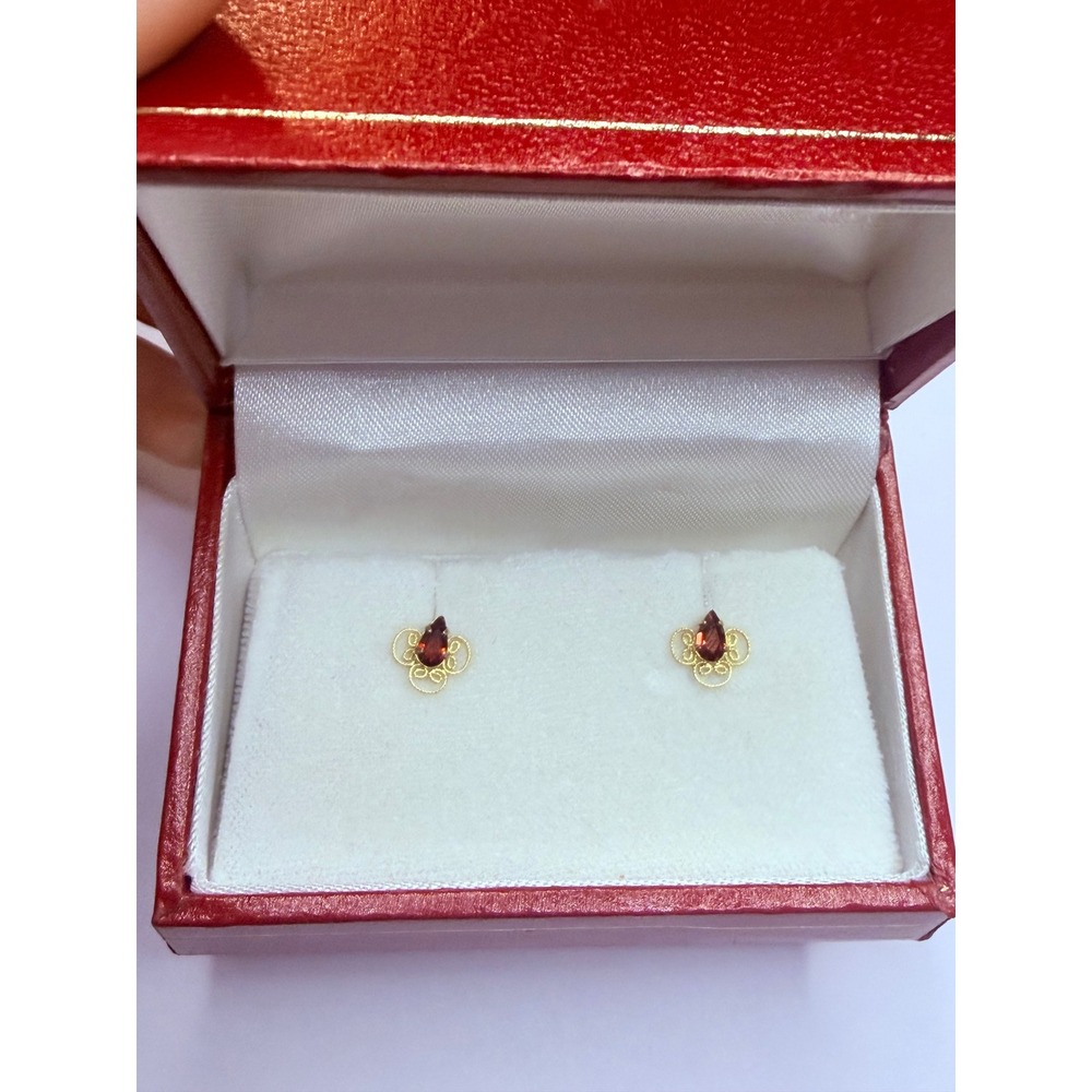 14kt gold earrings